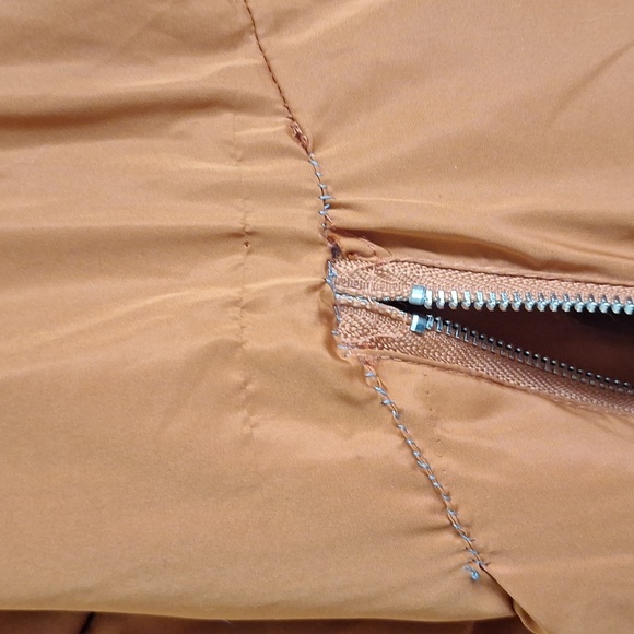 Deluc Women's Rust Orange Puffer Jacket Size Small - Picture 4 of 9